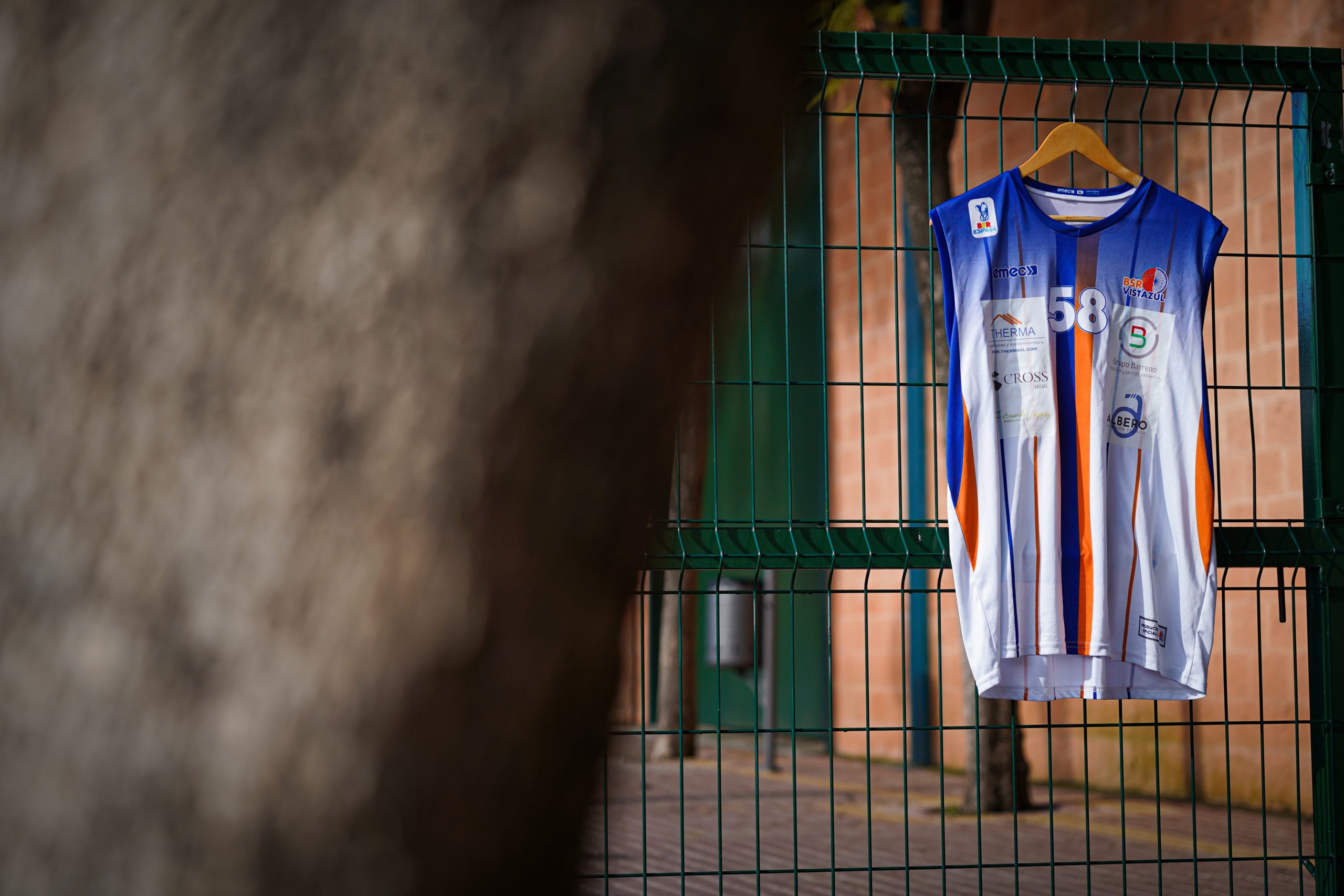 Foto profesional de la equipación del bsr vistazul